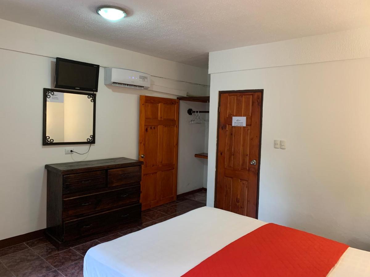 Hotel Manuel Antonio Park Exterior photo