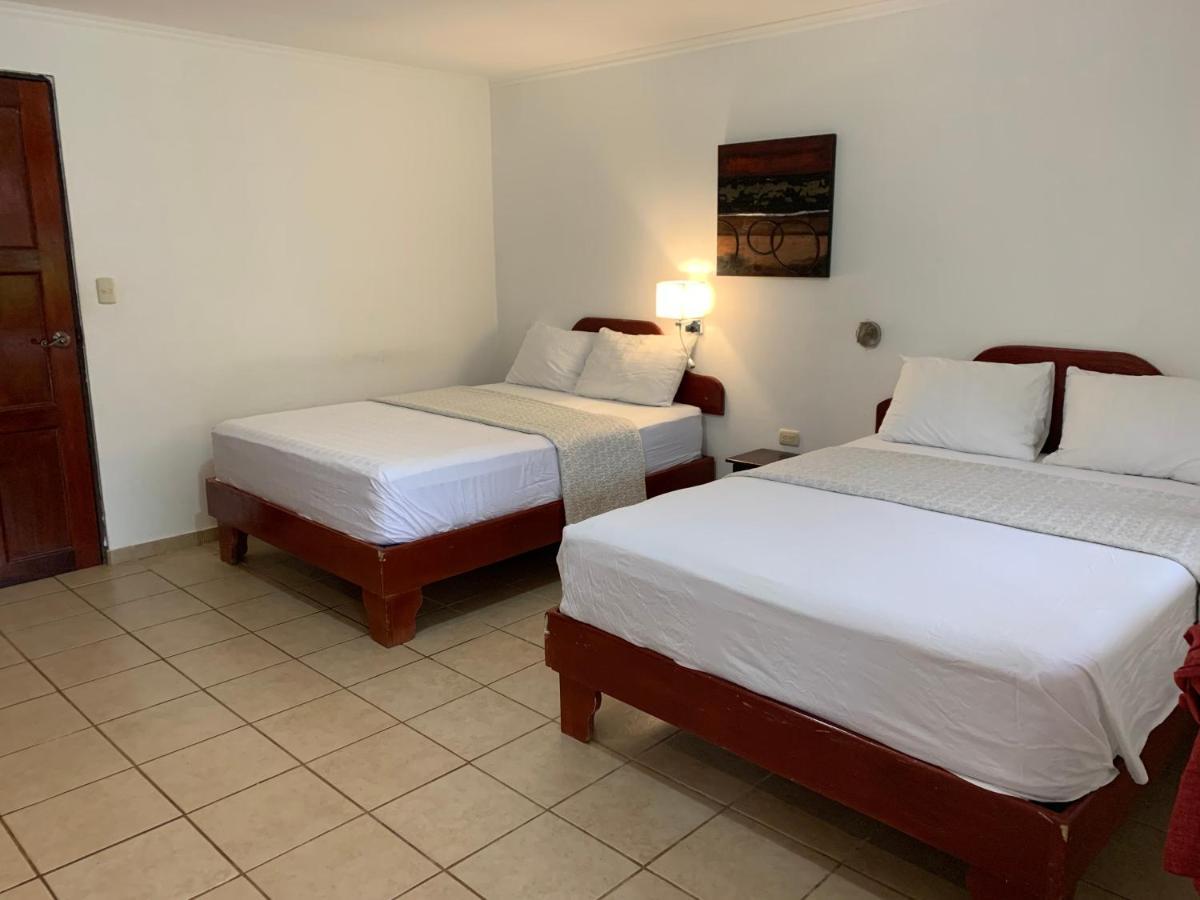 Hotel Manuel Antonio Park Exterior photo