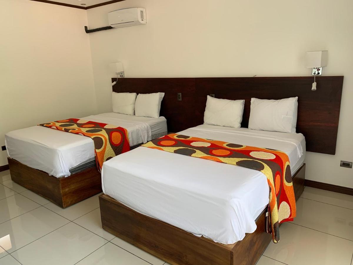 Hotel Manuel Antonio Park Exterior photo